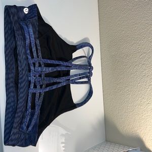 Lululemon sports bra